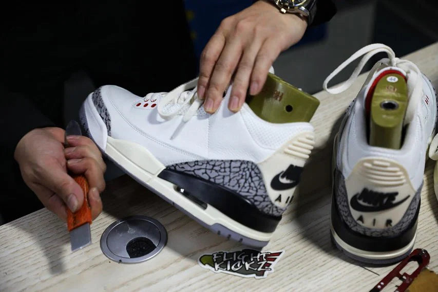 Forjando o Futuro dos Sneakers: A Arte da Produção na Flightkickz"