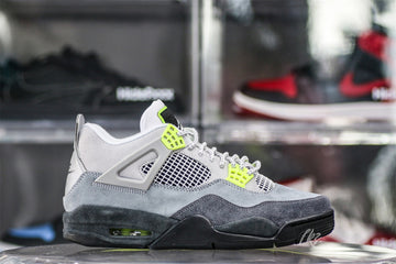 Air Jordan 4 Retro SE Neon (UA)