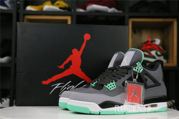 Jordan 4 Retro Verde Brilhante (UA)