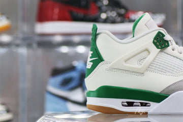 Nike SB x Air Jordan 4 “Pine Green” 2023 (UA)