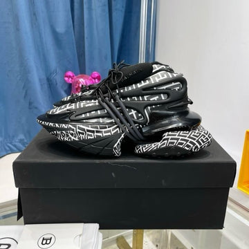 Balmain Unicorn Low-Top